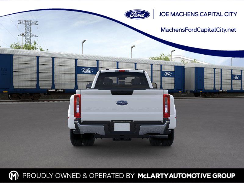 2026 Ford F-350 photo 2