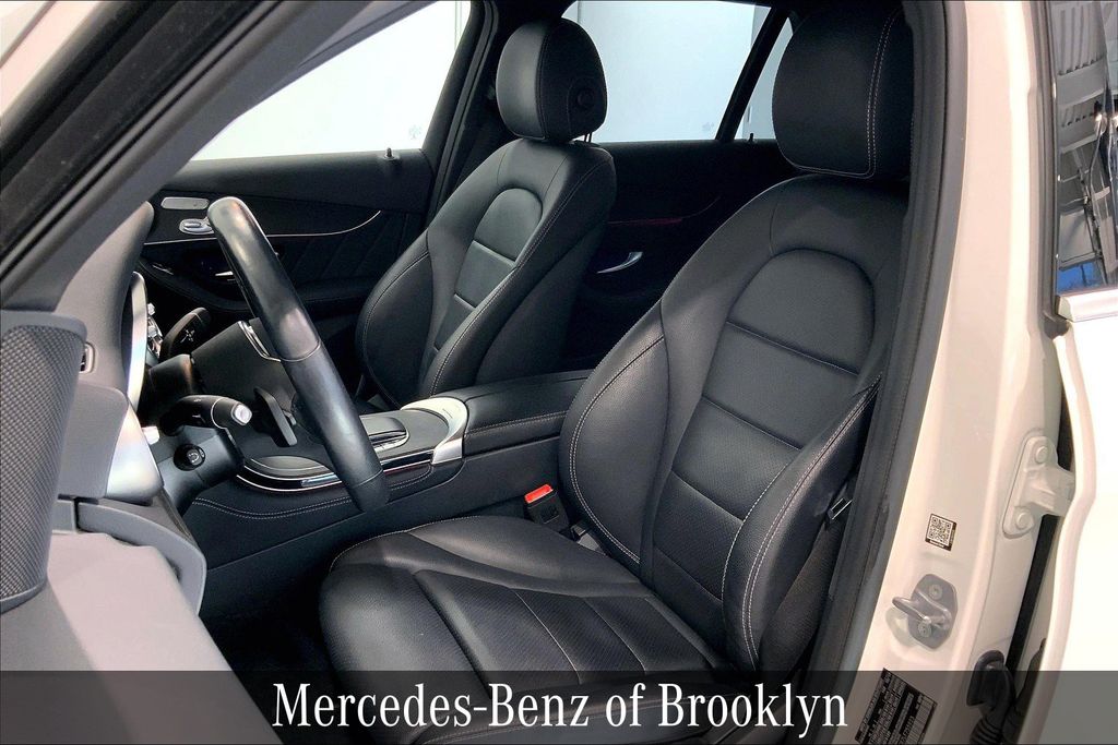2020 Mercedes Benz GLC 300 4MATIC photo 7