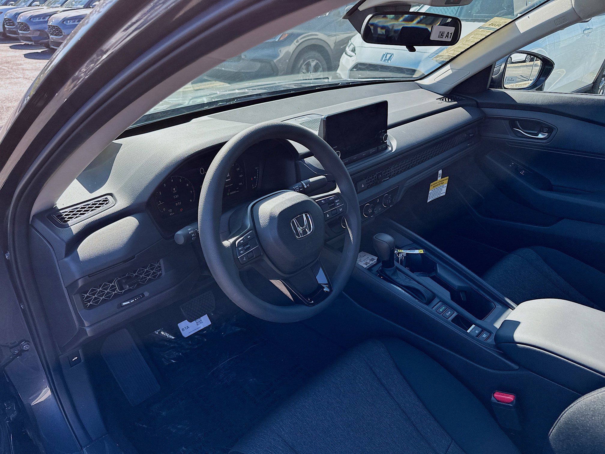 2025 Honda Accord LX photo 7