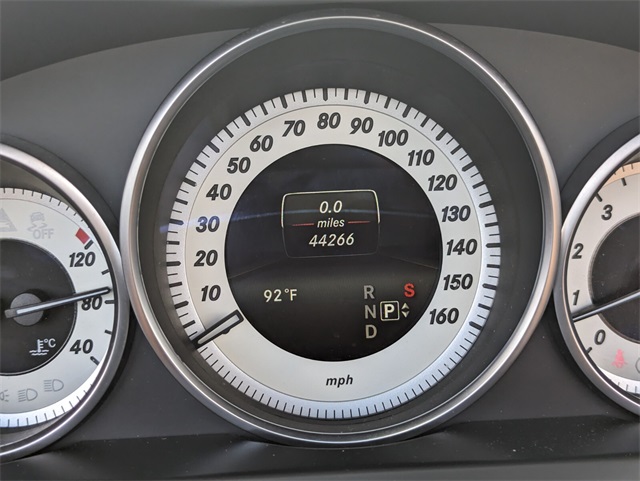 2016 Mercedes Benz E 400 photo 28