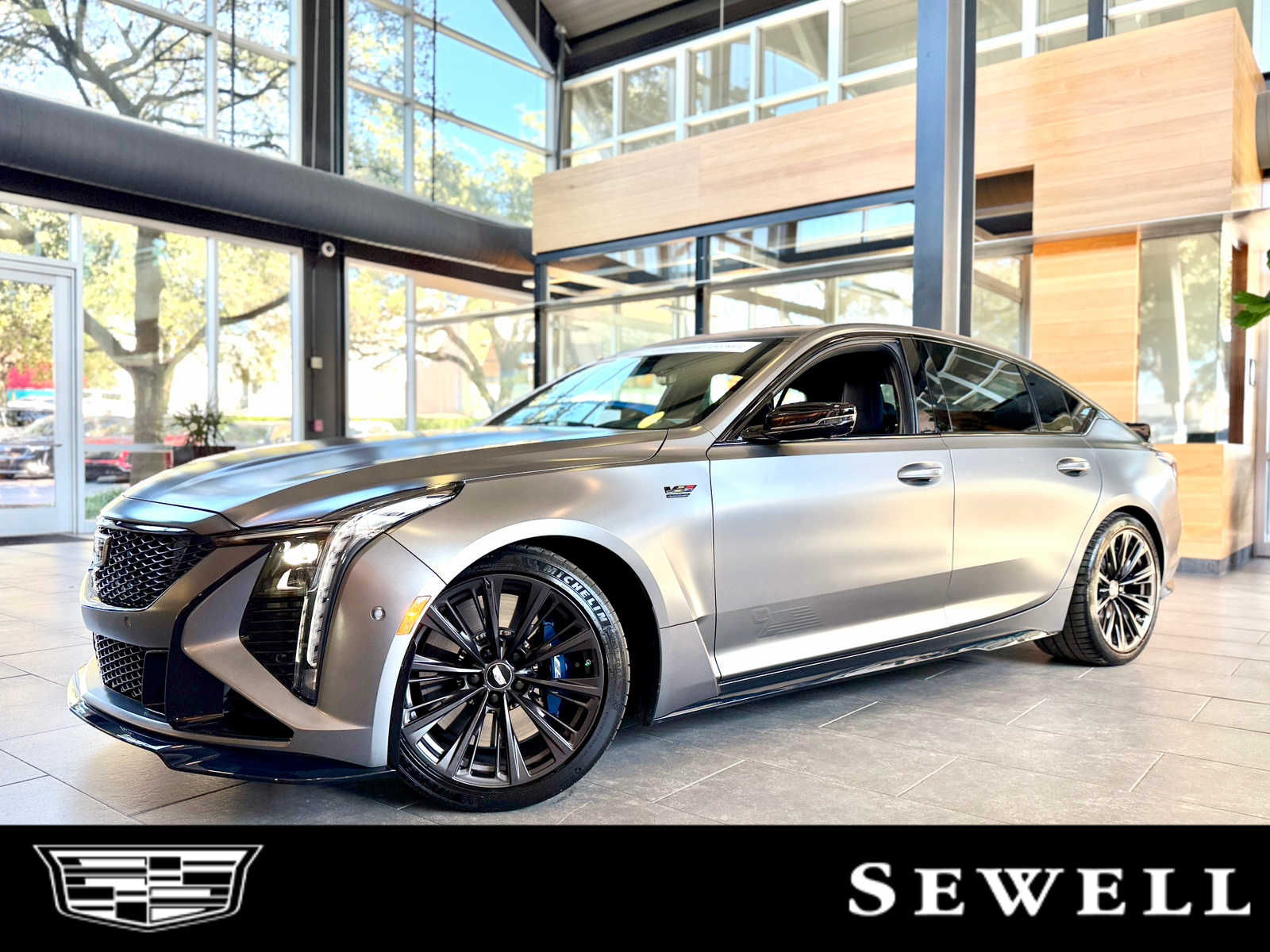 2025 Cadillac CT5 V-Series Blackwing's photo