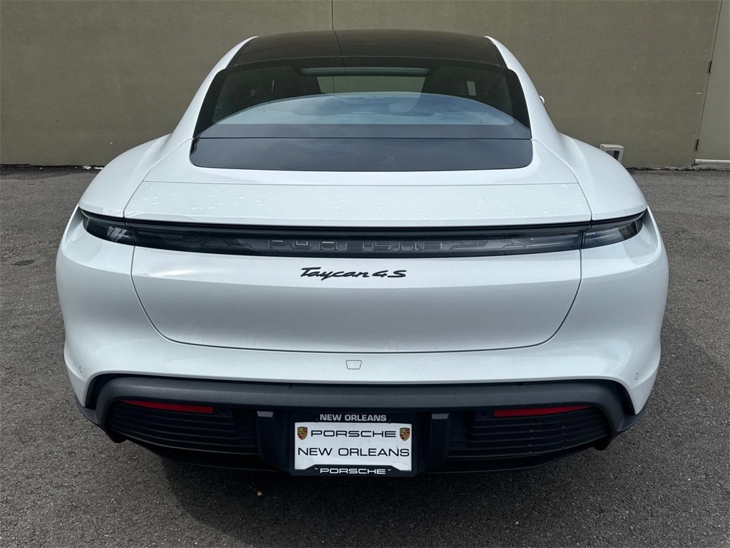 2025 Porsche Taycan 4S photo 13