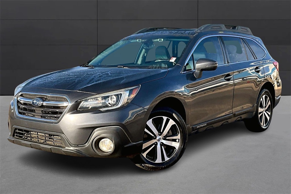 2019 Subaru Outback Limited's photo