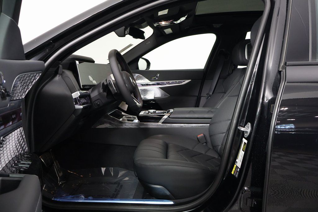 2025 Bmw i7 M70 photo 5