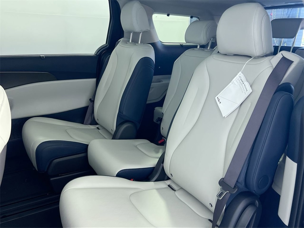 2026 Kia Carnival SX Prestige photo 25