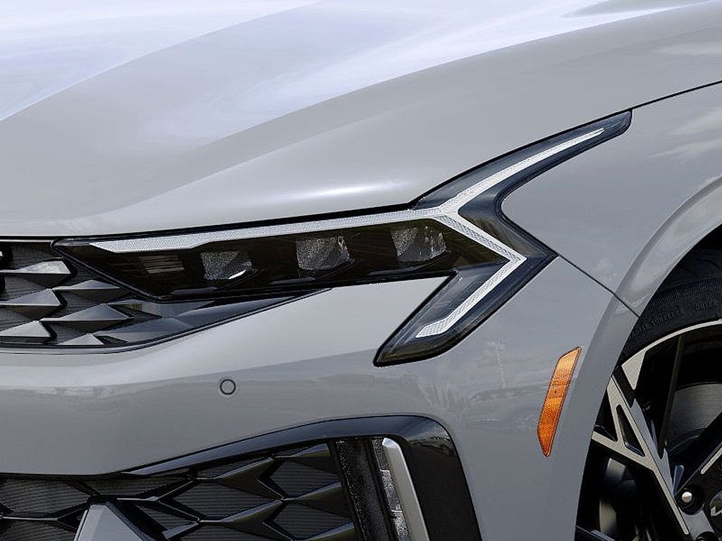 2026 Kia K5 GT-Line photo 9