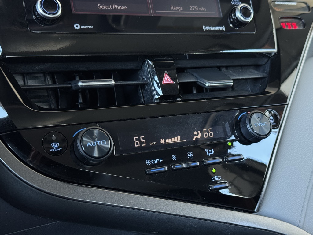 2023 Toyota Camry LE photo 24