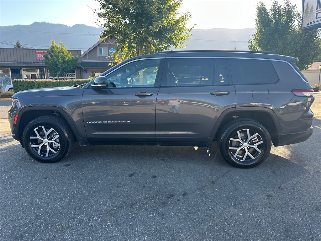 2024 Jeep Grand Cherokee Limited photo 9