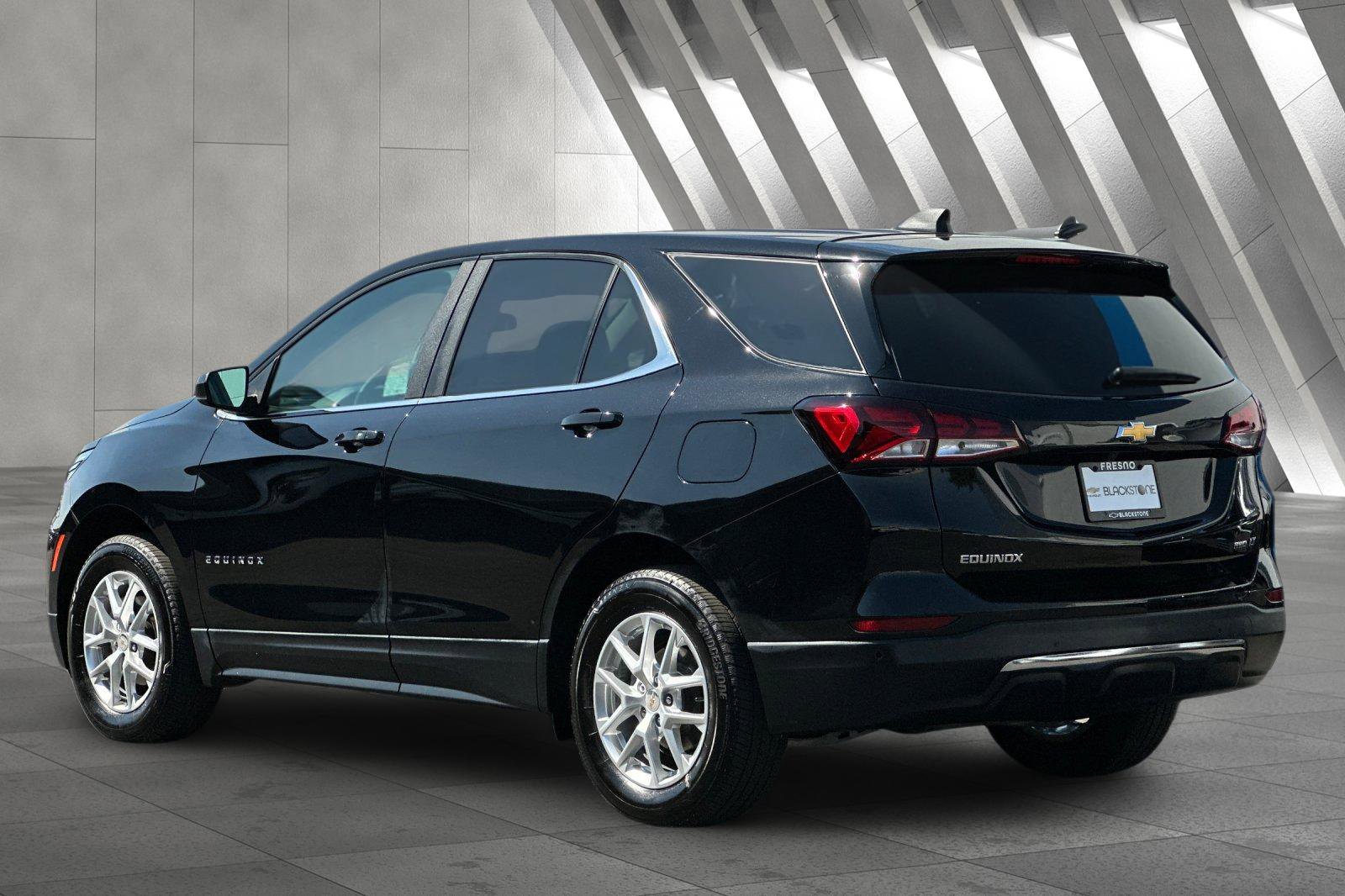 2024 Chevrolet Equinox LT photo 4