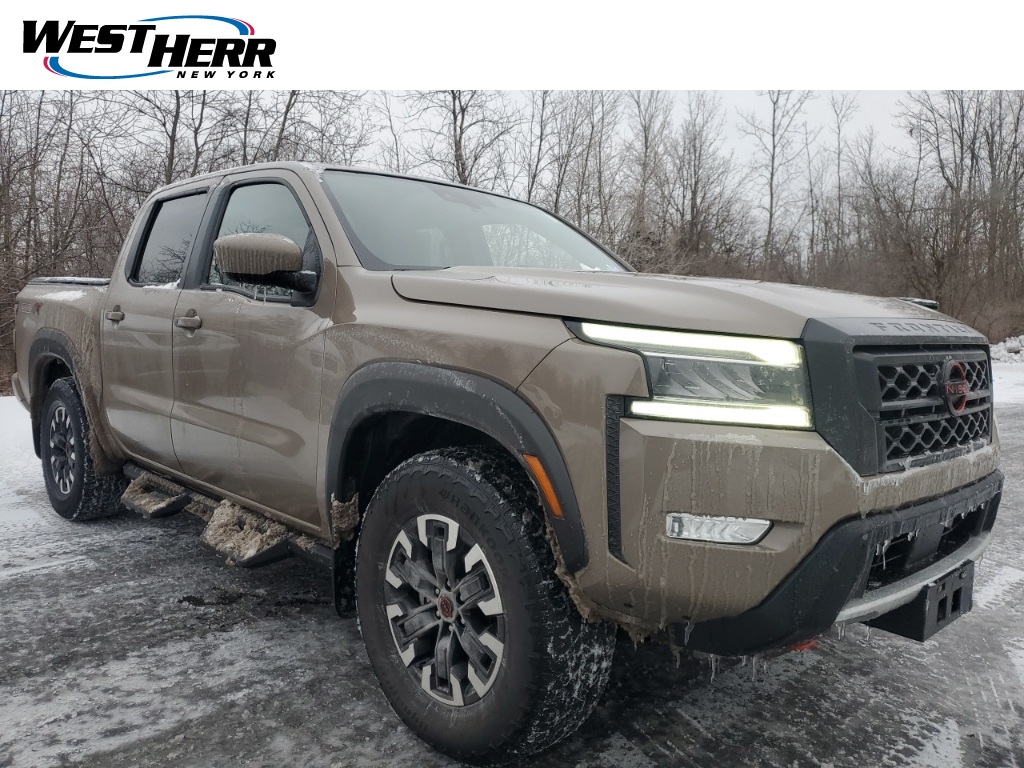 2023 Nissan Frontier PRO-4X's photo
