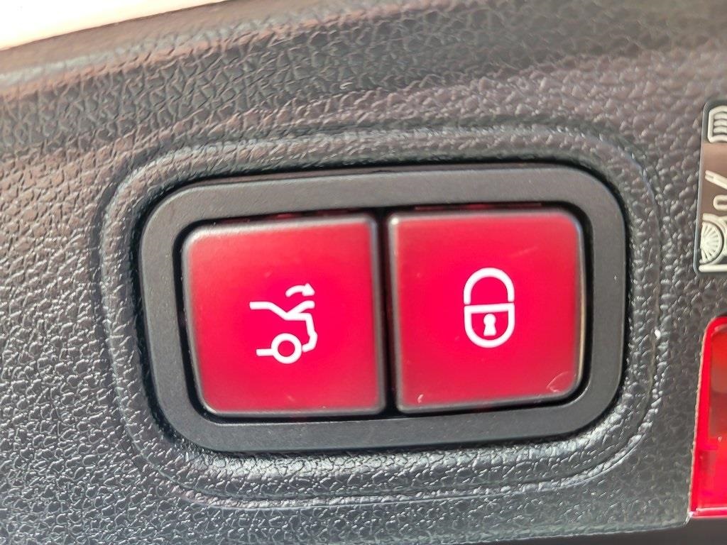 2023 MERCEDES-BENZ C-CLASS - Image 18