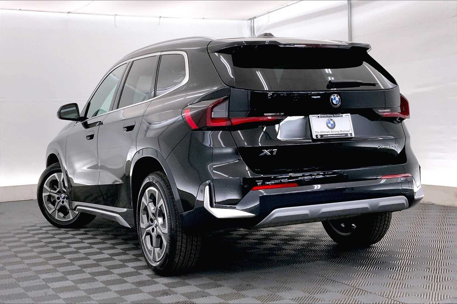2025 Bmw X1 XDrive28i photo 3