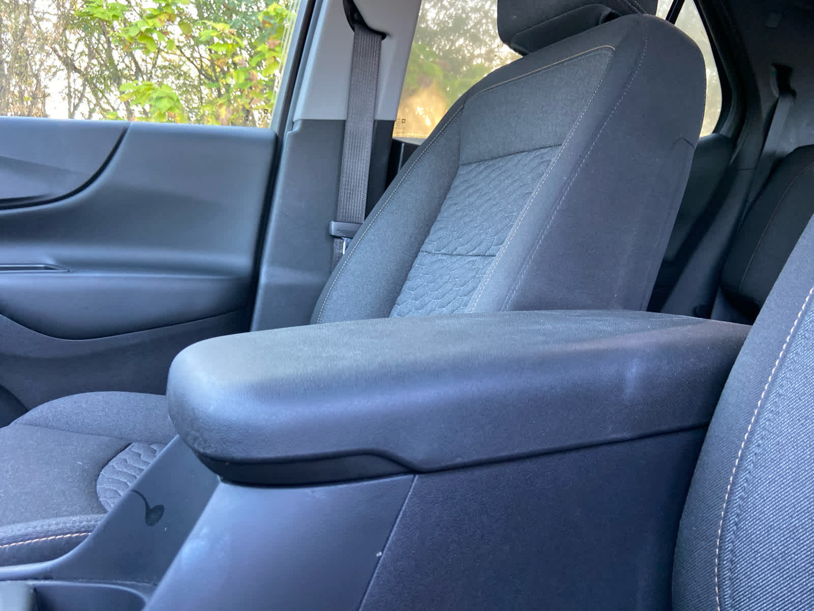 2020 Chevrolet Equinox LT photo 18