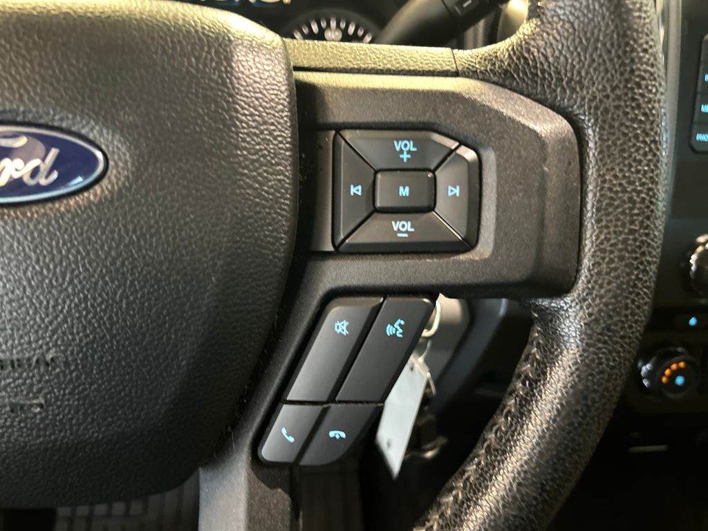 2016 Ford F-150 XLT photo 14