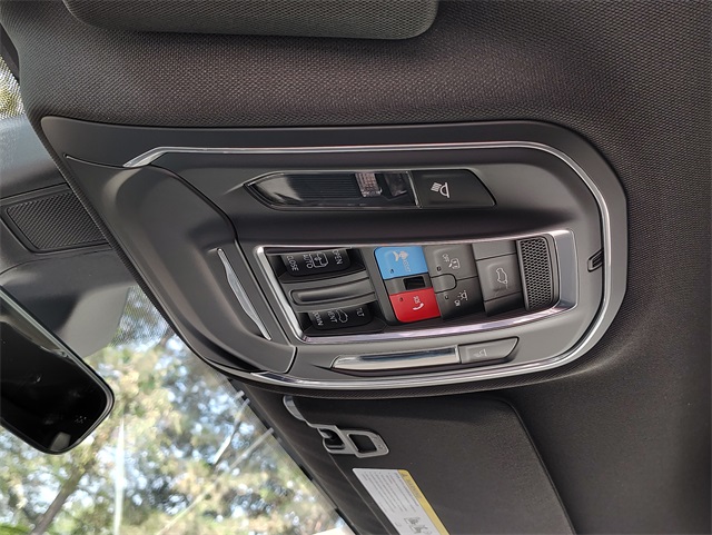 2025 Jeep Grand Cherokee Laredo Altitude photo 26