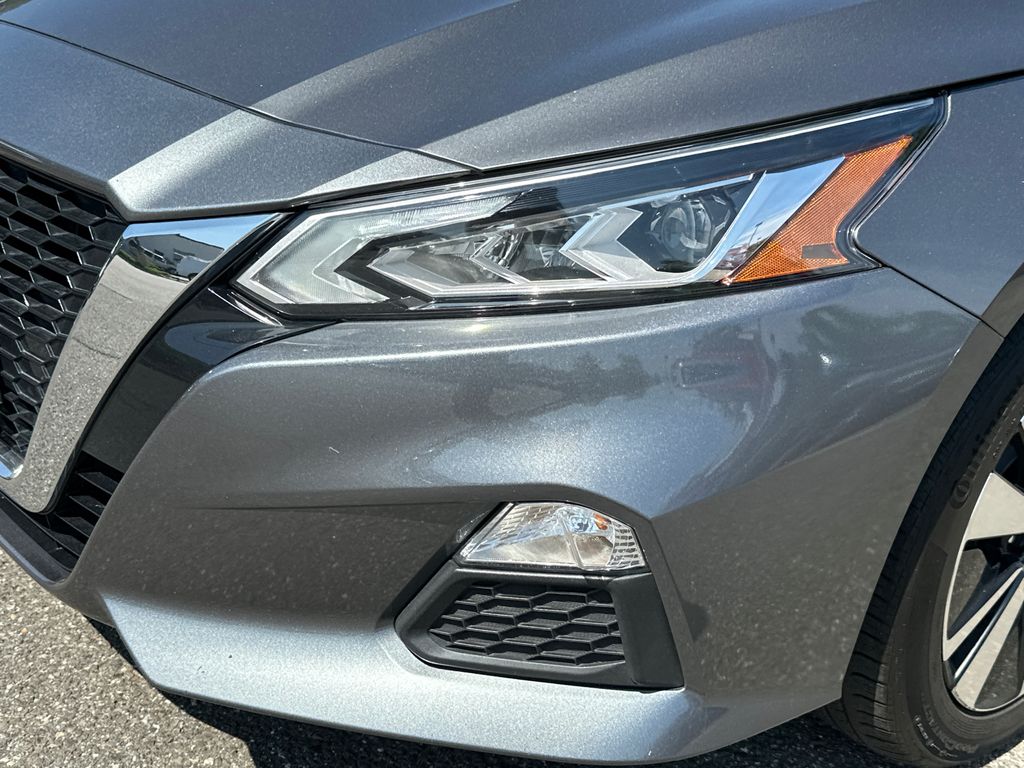 2022 Nissan Altima 2.5 SV photo 7