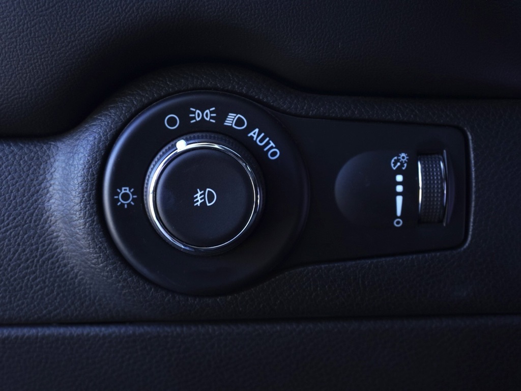 2022 Dodge Durango SXT photo 11