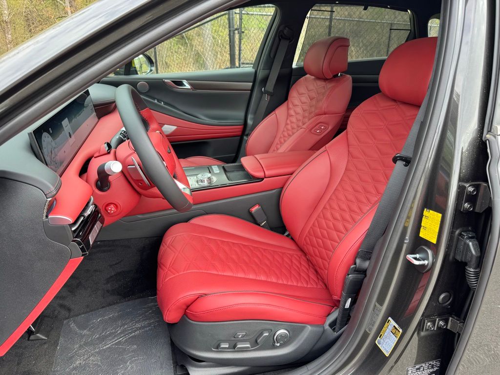 2025 Genesis G80 3.5T Sport Prestige photo 14