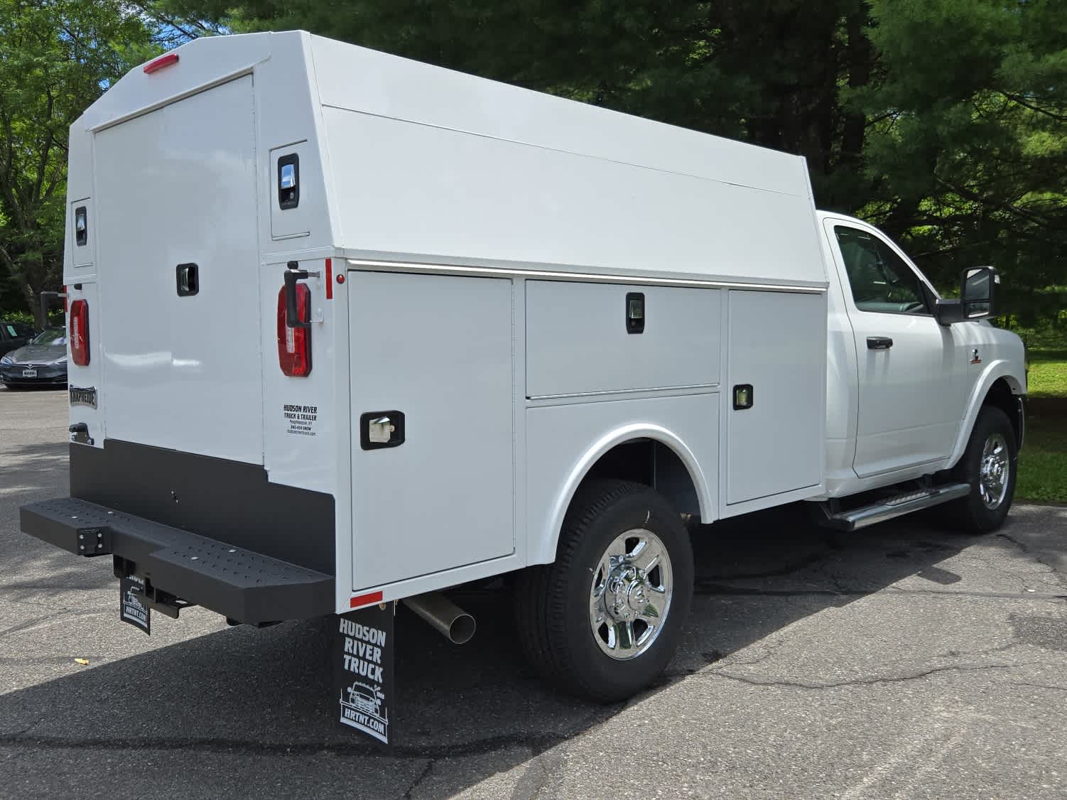 2024 Ram 3500 Tradesman photo 2