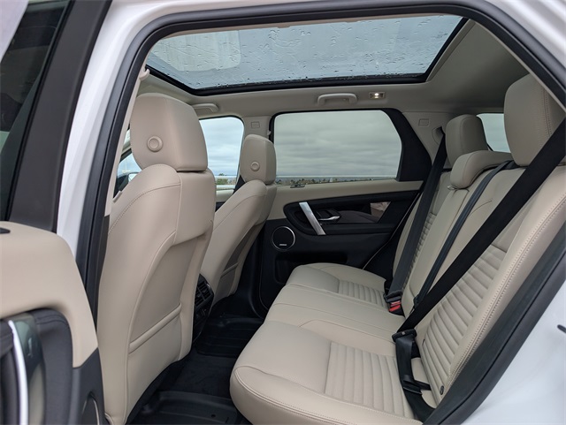 2025 Land Rover Discovery Sport S photo 5