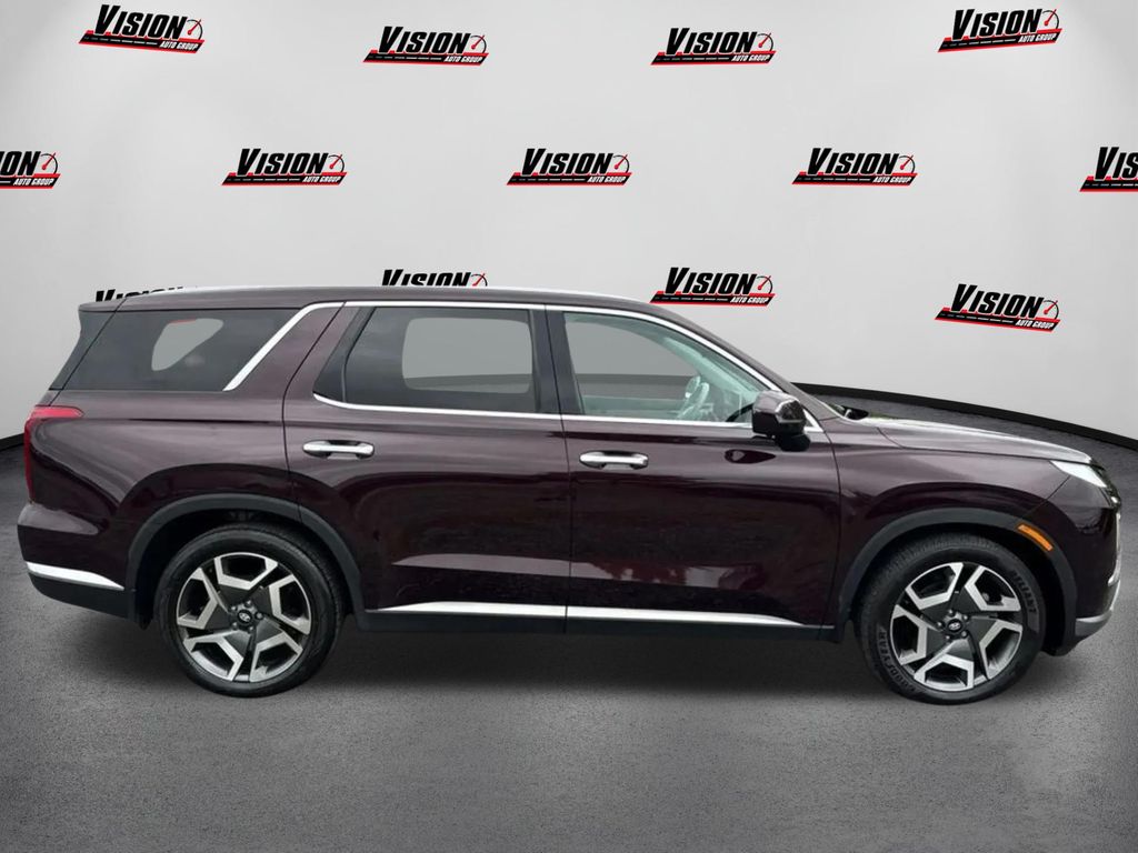 2023 Hyundai Palisade Limited photo 3