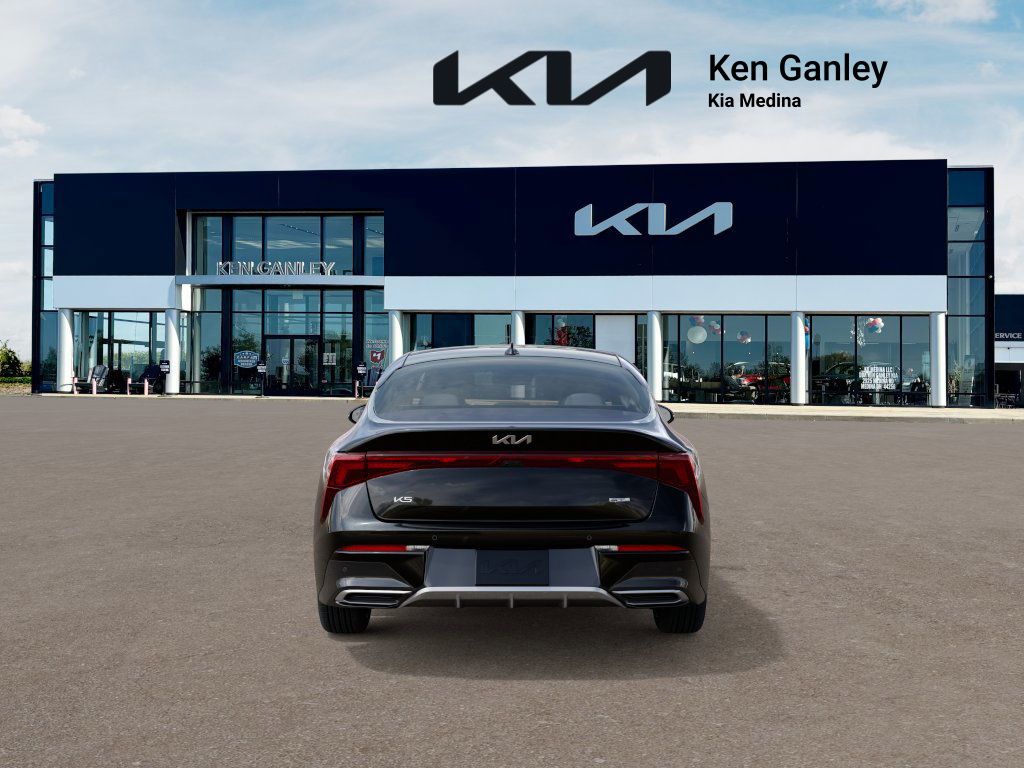 2026 Kia K5 GT-Line photo 3