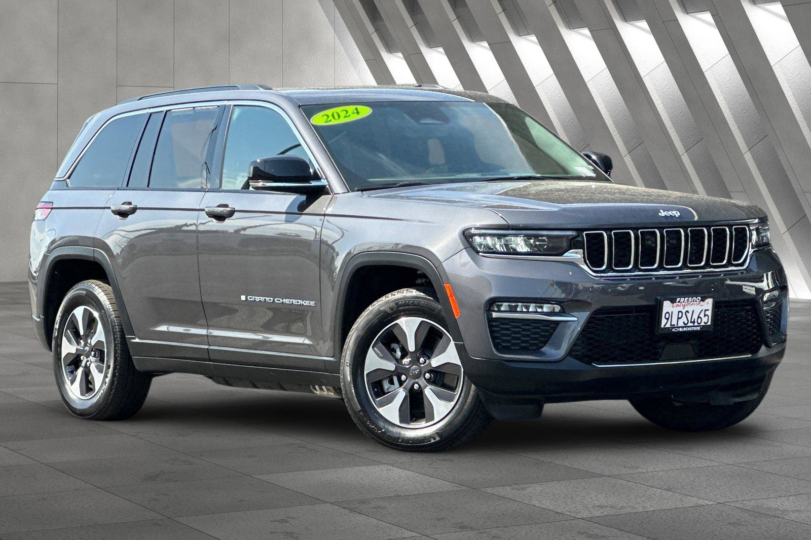2024 Jeep Grand Cherokee 4xe's photo
