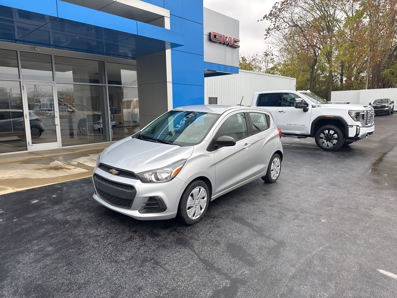 Used 2017 Chevrolet Spark LS with VIN KL8CB6SA4HC814672 for sale in Wabash, IN