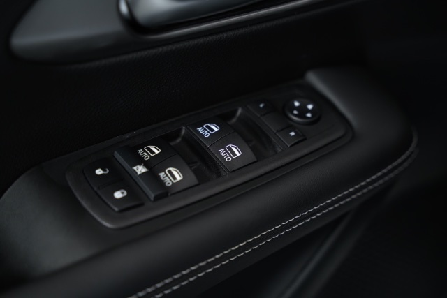 2026 Chrysler Pacifica photo 19