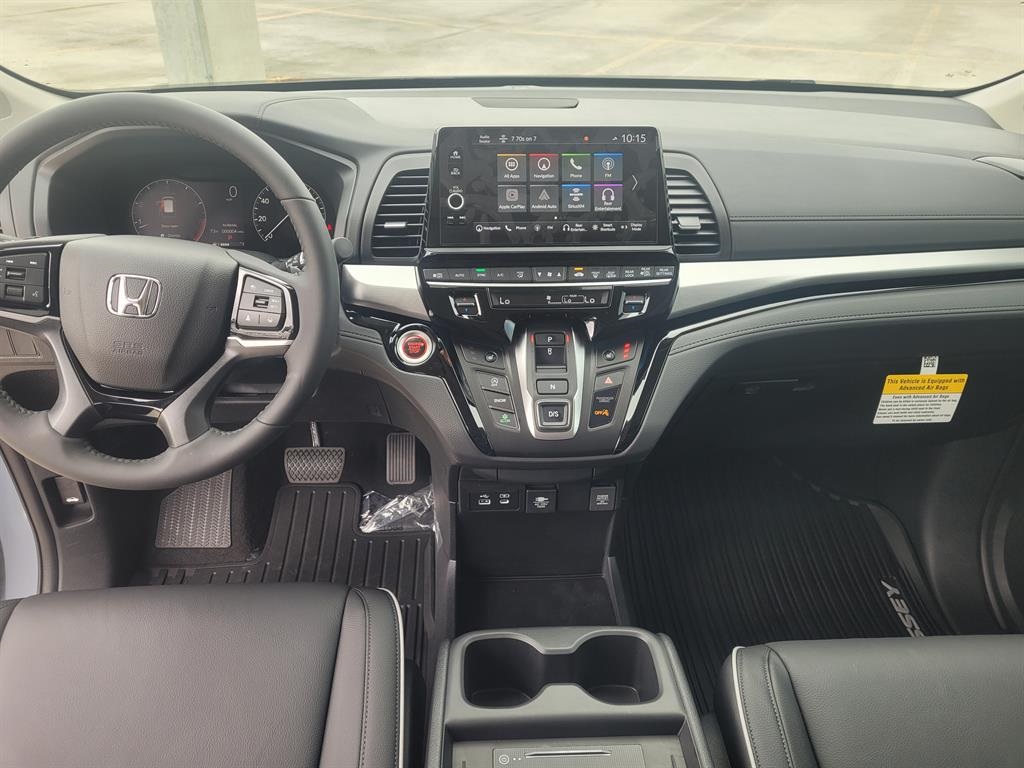 2026 Honda Odyssey Touring photo 9