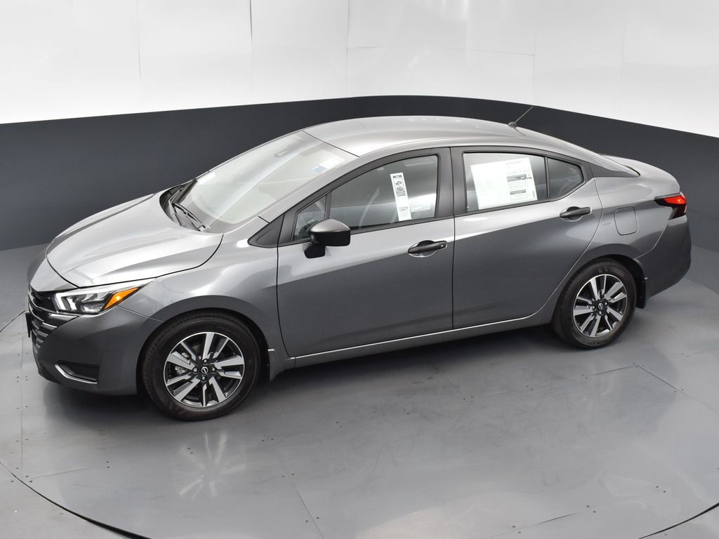 2025 Nissan Versa 1.6 S photo 42