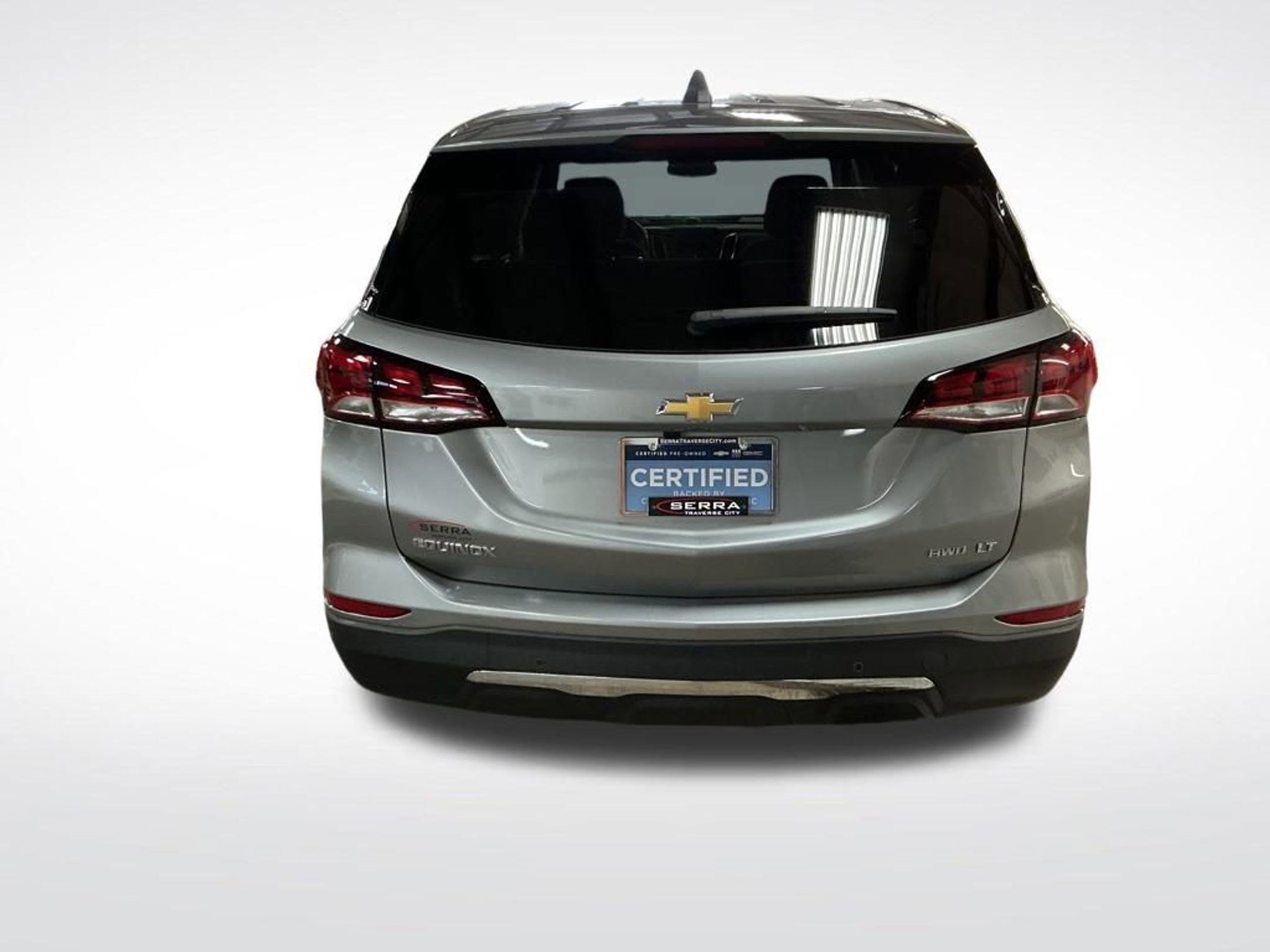 2024 Chevrolet Equinox LT photo 3