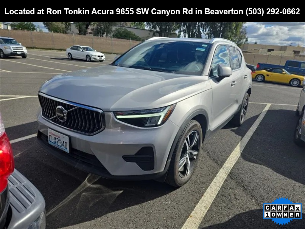 2024 Volvo XC40 Core photo 3