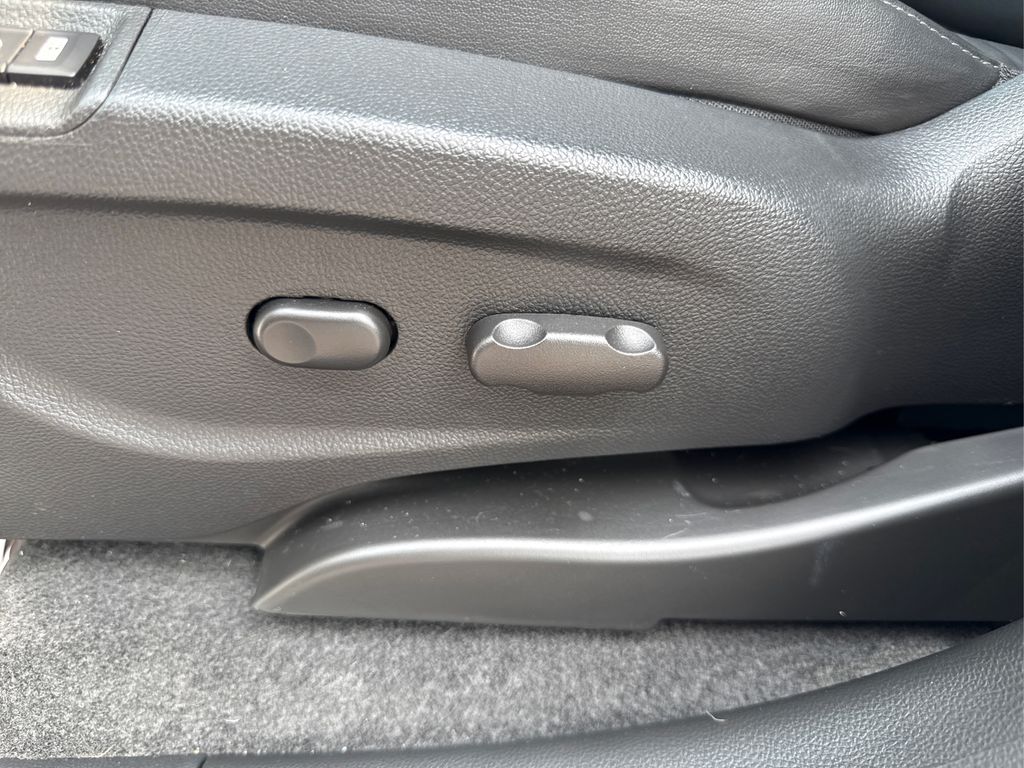 2016 Buick Encore Premium photo 36