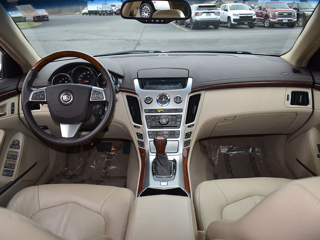 2009 Cadillac CTS photo 2