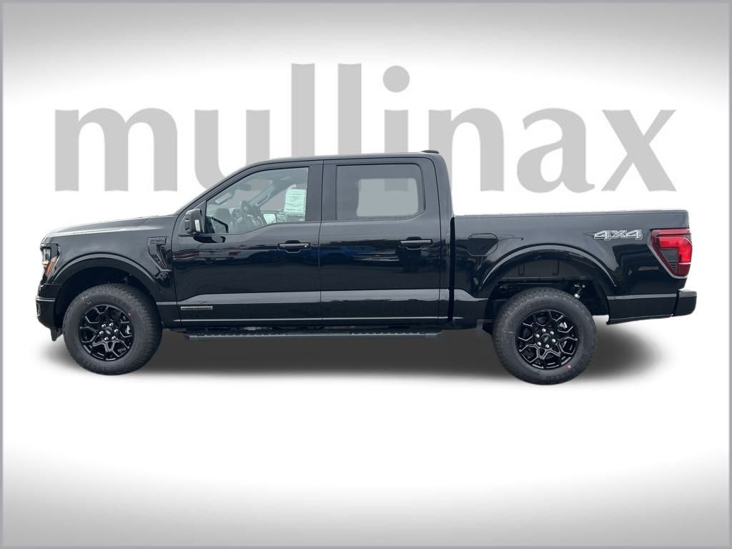 2025 Ford F-150 XLT photo 4