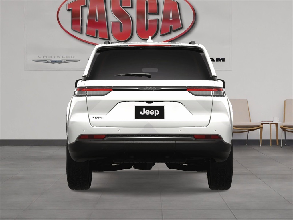 2025 Jeep Grand Cherokee Laredo Altitude photo 4