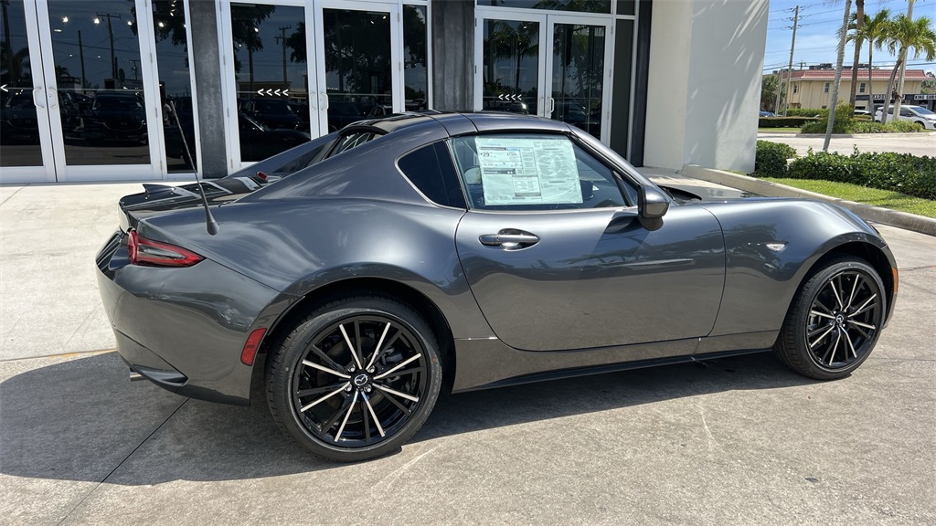 2025 Mazda MX-5 Miata Miata RF Grand Touring photo 4