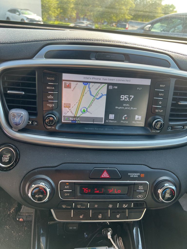 2019 Kia Sorento EX photo 12