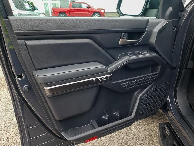 2025 Toyota Tacoma TRD Off-Road 4x4 Double Cab photo 7