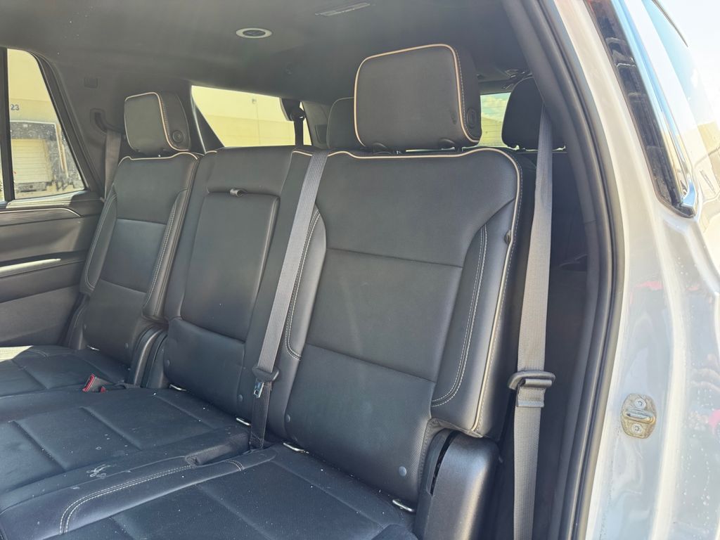 2021 Gmc Yukon SLT photo 19