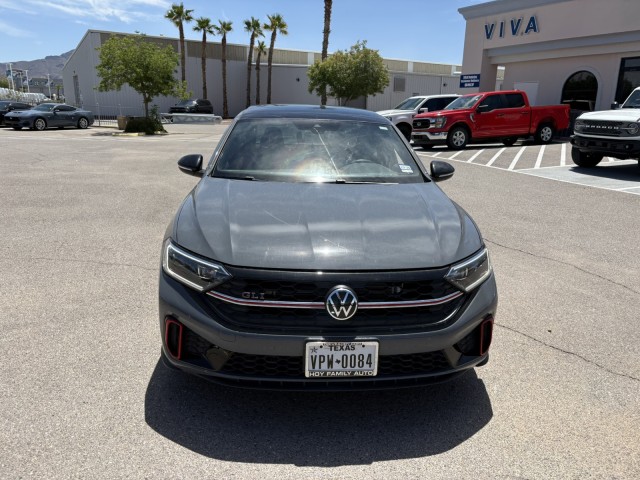 Used 2024 Pure Gray w/Deep Black Roof Volkswagen Autobahn image 4