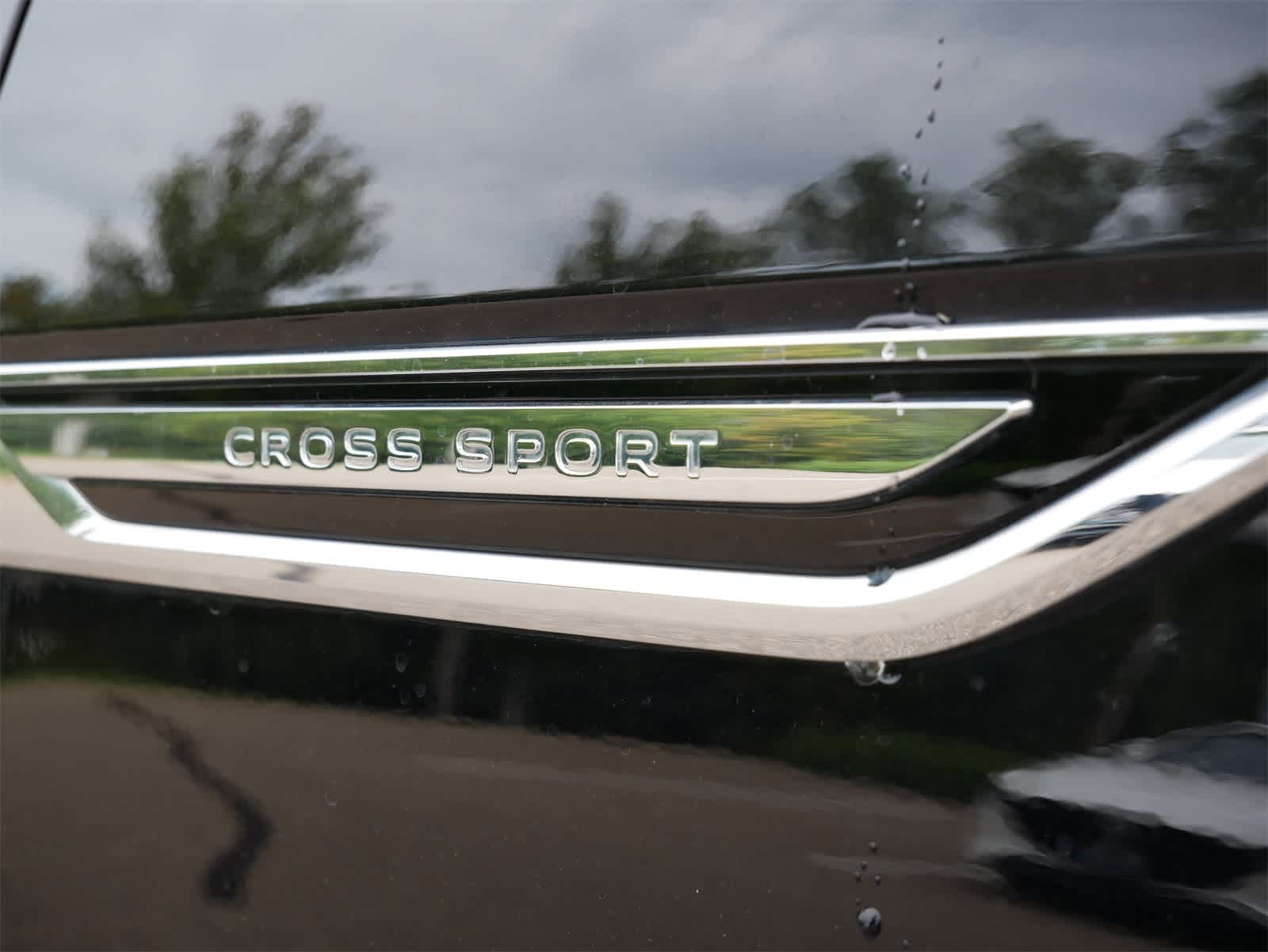 2022 Volkswagen Atlas Cross Sport V6 SE Technology photo 21