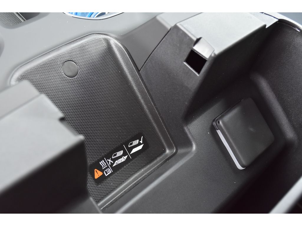 2025 Chevrolet Silverado 1500 RST photo 28