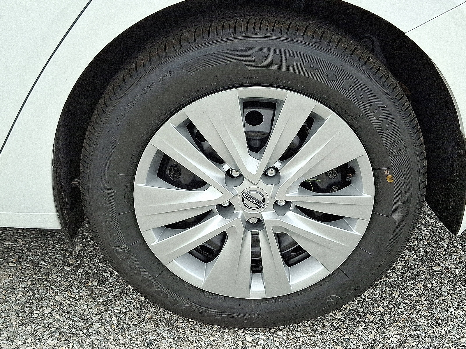 2025 Nissan Sentra S photo 3