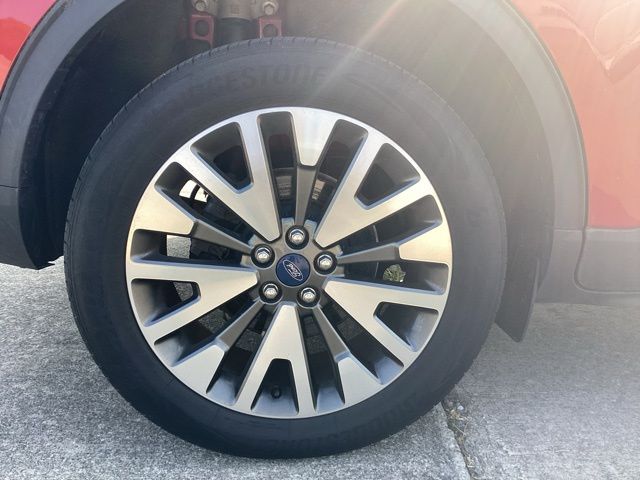 2020 Ford Escape Titanium photo 7