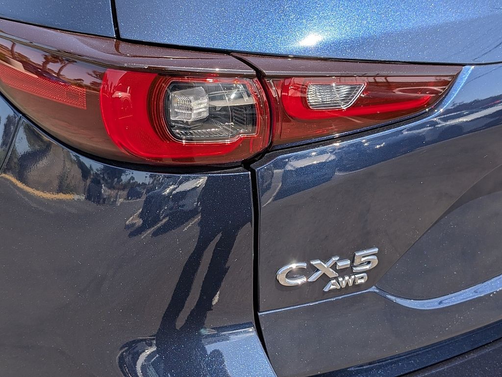 2023 Mazda CX-5 2.5 S Preferred photo 9