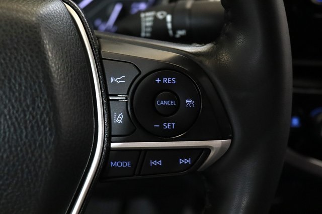 2023 Toyota Camry Hybrid LE photo 4