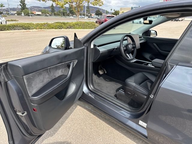 2021 Tesla Model Y Long Range photo 25