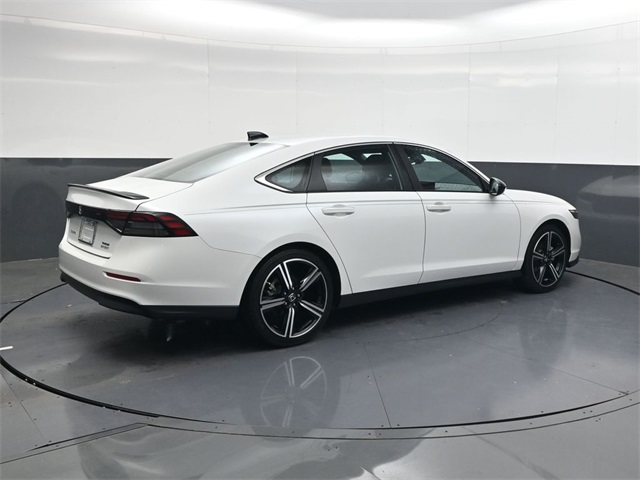 2023 Honda Accord Hybrid Sport photo 3